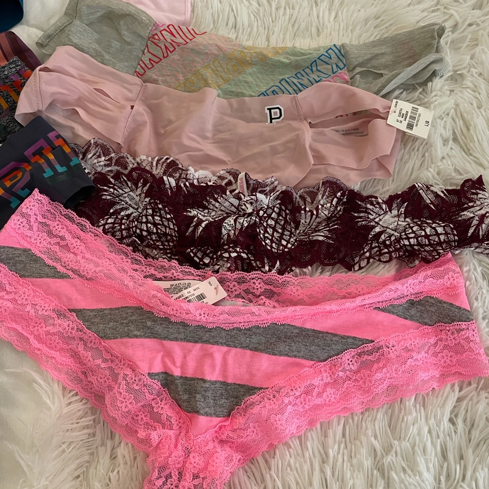 VS PINK